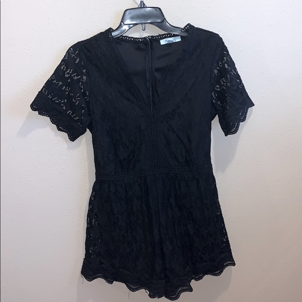 Star print lace romper